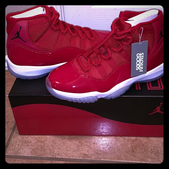 Jordan 11 Retro “Win Like 96” Size 9.5 (NWT)